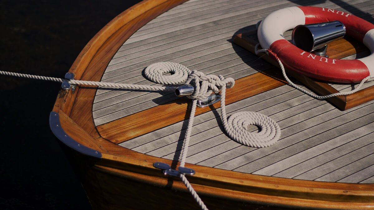 Cleaning Marine Decking the Right Way - HJDECK