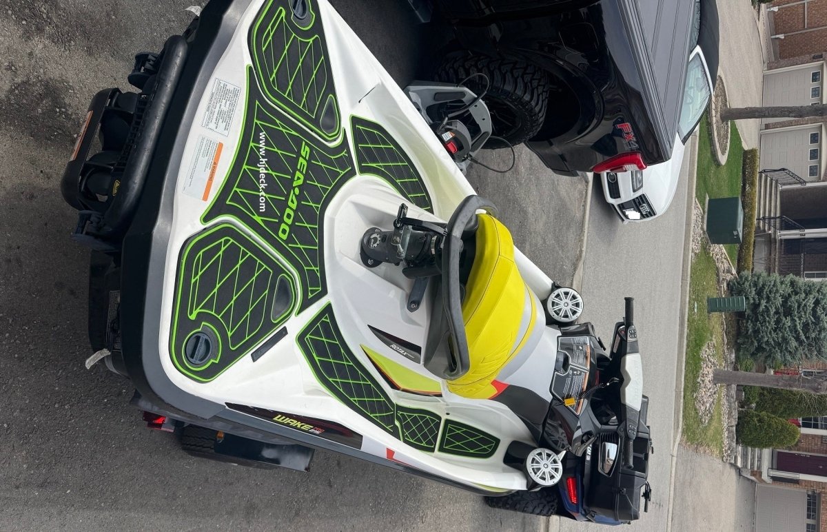 Custom Black & Green Diamond-Pattern EVA Mats for 2015 Sea-Doo Wake Pro – Client Review - HJDECK