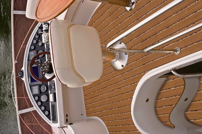 How to Revitalize an Old Boat: 7 Simple Tips - HJDECK