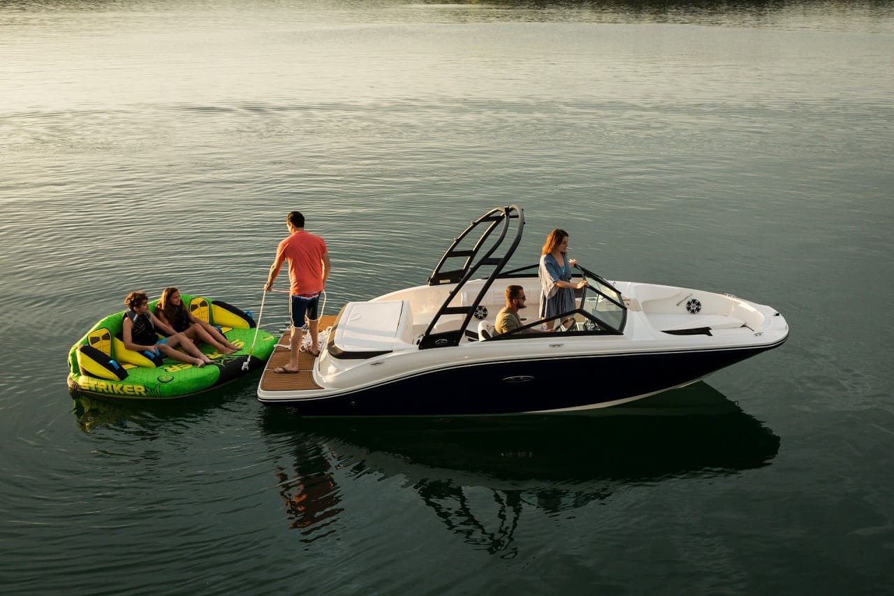 Stay Safe on Your Boat with Non-Slip Deck Mats - HJDECK