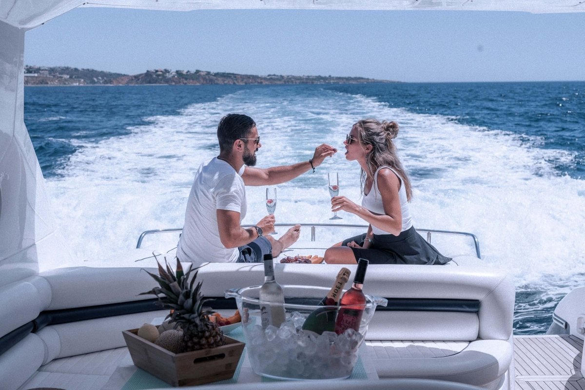 The Ultimate Guide to Choosing Sea Ray Swim Platform Pads for Your Boat - HJDECK