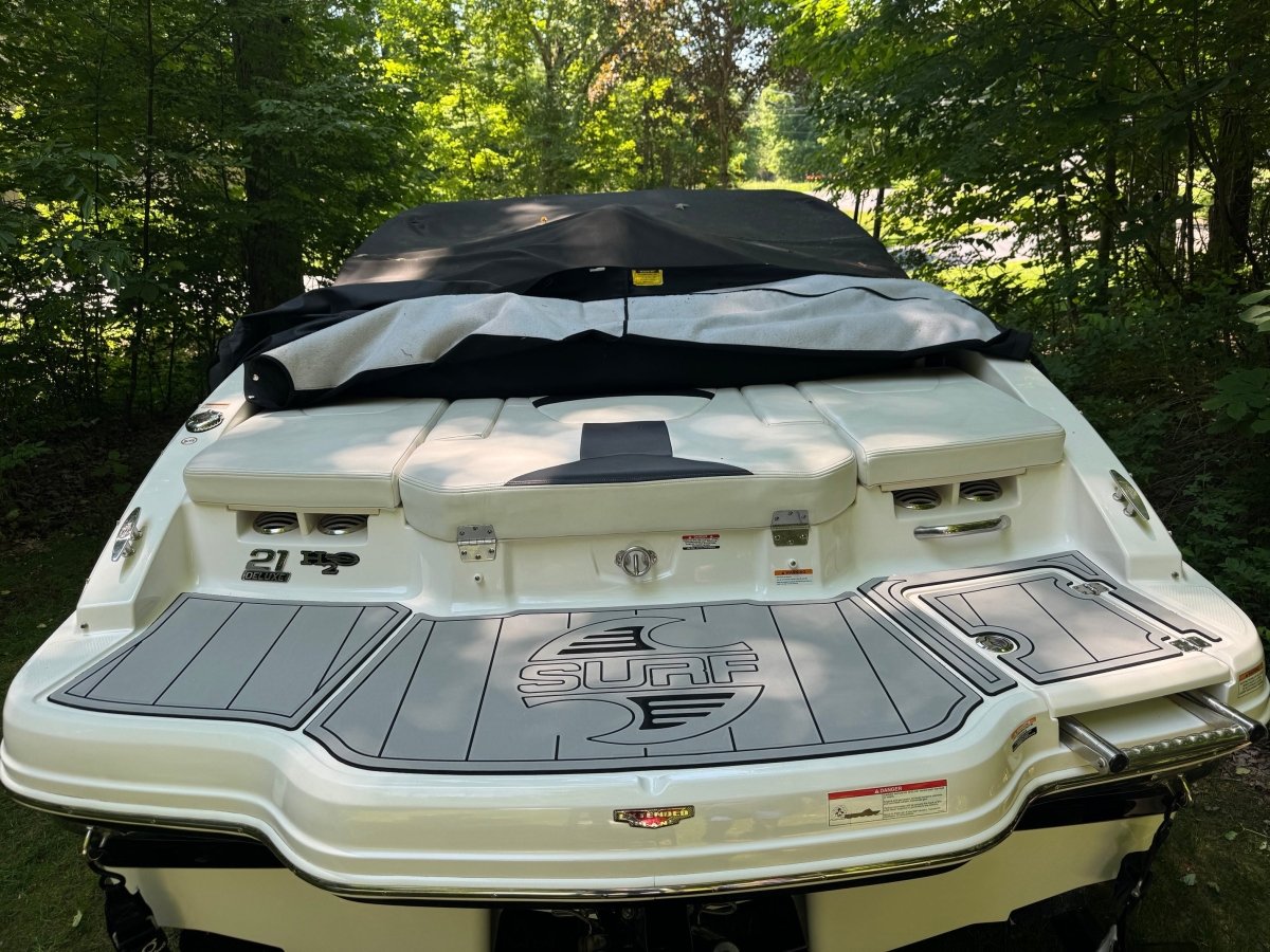 Swim Platform Pads & Boat Transom Flooring - HJDECK