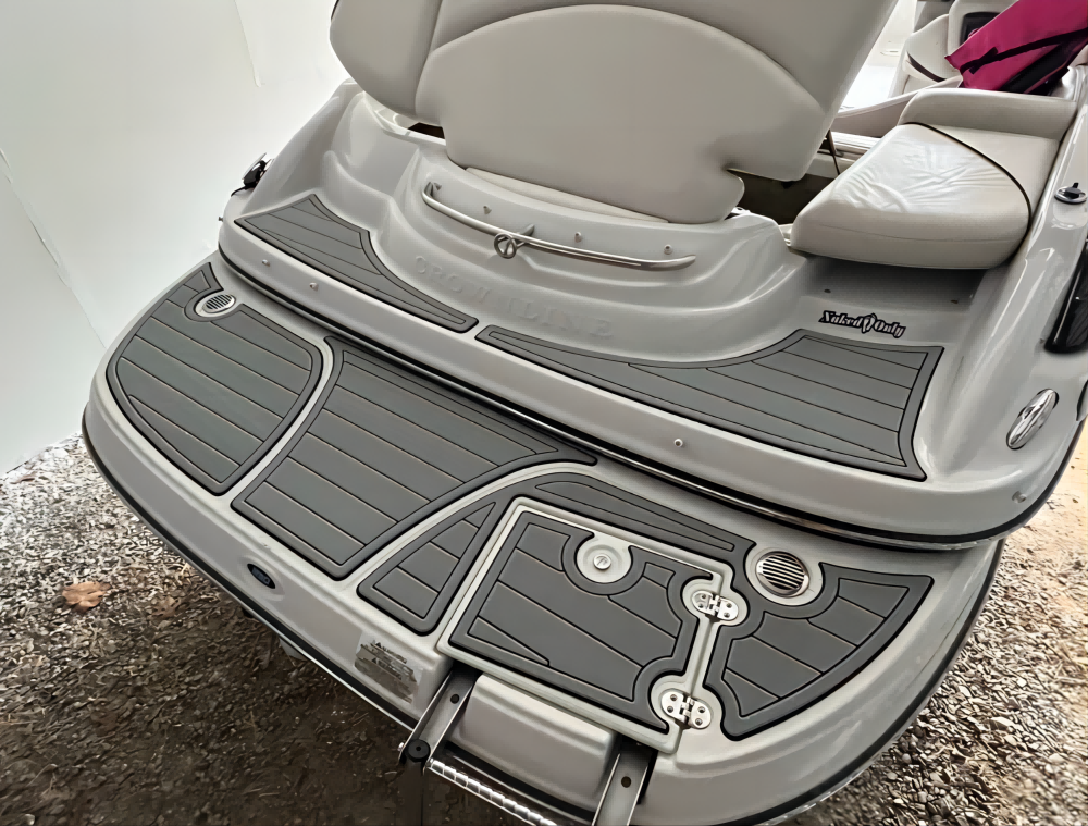 2007 Crownline 230 LS