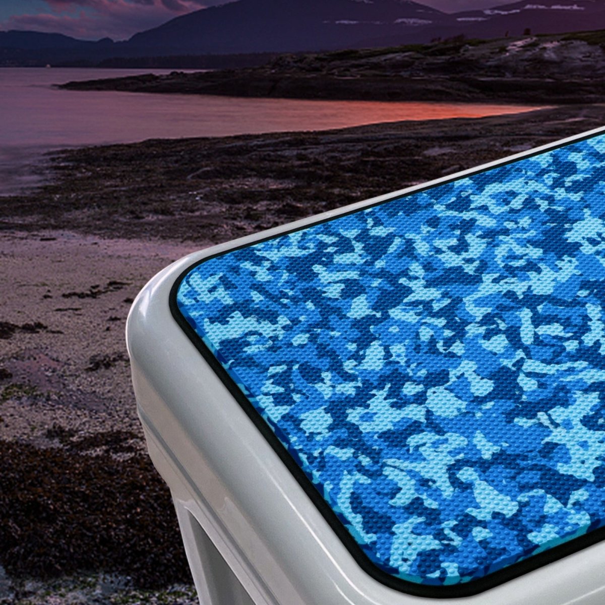 YETI ROADIE 24 TEAK PAD ( polka dot ) - HJDECK