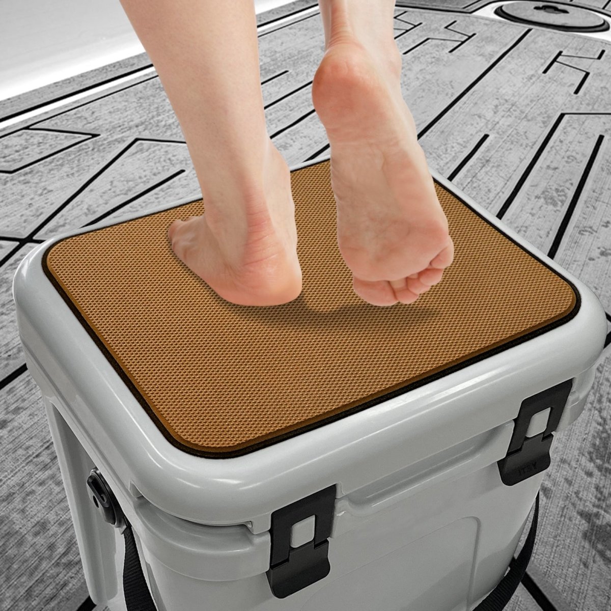 YETI ROADIE 24 TEAK PAD ( polka dot ) - HJDECK